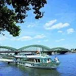 Crossgates Hotelship 3 Star - Altstadt - Duesseldorf